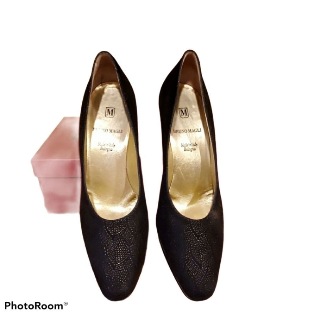 Bruno Magli Lyndsey Dark Navy Heels Shoe 7.5B
